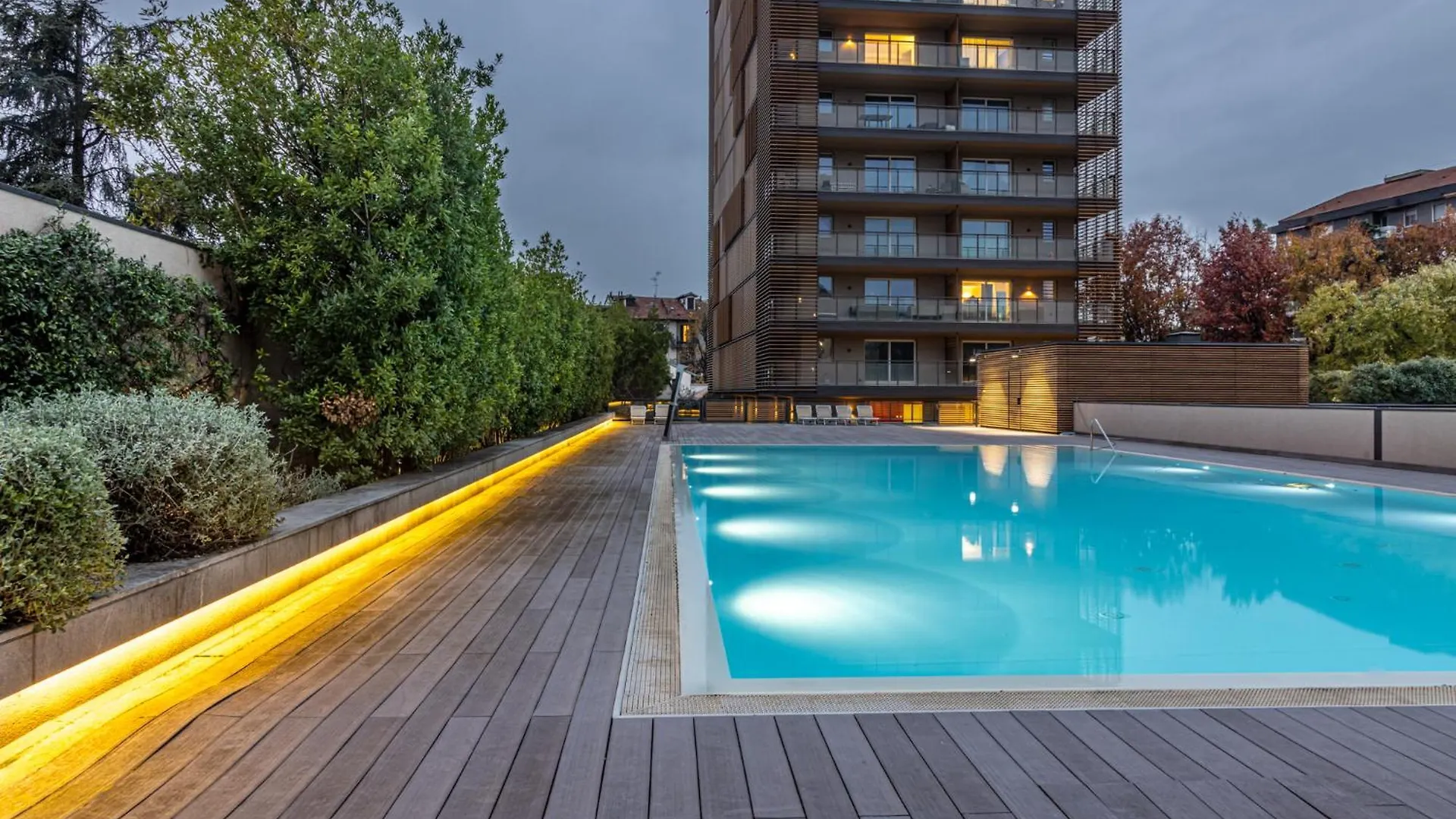 Cozy Apartment - Parking - Pool - Sauna - Gym -Spa Milano