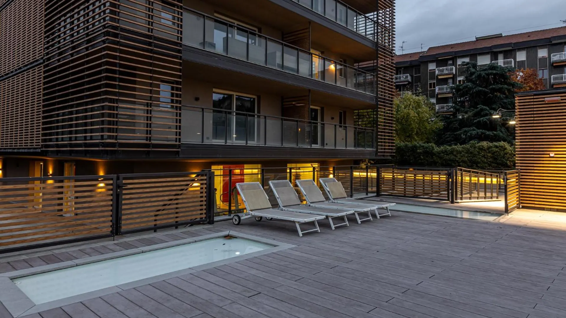 Cozy Apartment - Parking - Pool - Sauna - Gym -Spa Milano