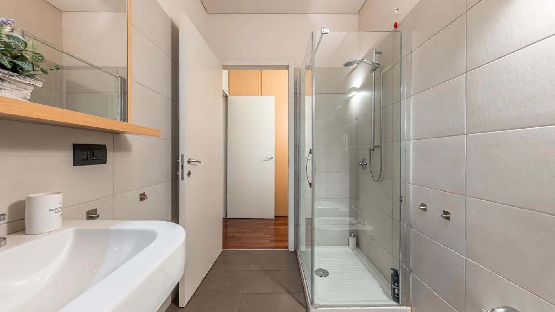 Cozy Apartment - Parking - Pool - Sauna - Gym -Spa Milán